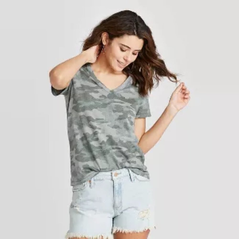 Women's Short Sleeve V-Neck T-Shirt